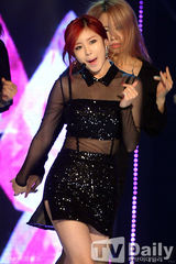 组图：《冠军秀》精彩无限 VIXX夺冠喜极而泣