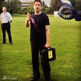 组图：复联2片场照遭泄 雷神美队钢铁侠并肩