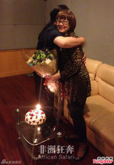 组图：刘欢卢璐夫妻档首合作 配音度过结婚纪念