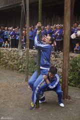 组图：多多贝儿集市风波显情深 复古运动会欢乐