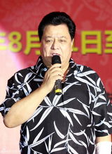 组图：相声节开幕读反三俗倡议书 李菁仍是自由身