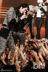 组图：Super Junior回归再夺冠 T-ara等女团性感大对决