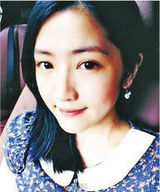 组图：李心洁彭顺手牵手现身 路人骂：贱男人