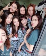 组图：军训是种福利!中戏新生军训男帅女靓养眼