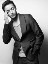 组图：X教授詹一美登同志杂志 诠释四季熟男味