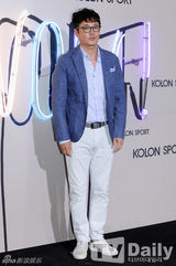 组图：EXO汤唯等亮相活动 休闲装扮也时尚