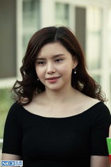 组图：至上励合变90后演绎《奇葩派》