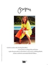 组图：《明日边缘》女主泳池写真 大秀明艳性感