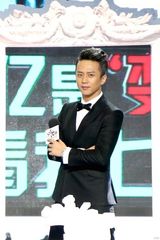 组图：《分手大师》杨幂赞邓超男神中的直升机