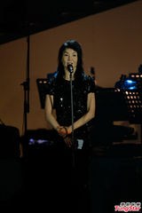 组图：梅艳芳逝世十周年 圈中好友登台悼念