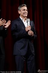 组图：《古迹卫士》室内首映 克鲁尼领众星撒欢