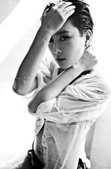 组图：马苏最新冷艳写真 黑白风格诠释知性典雅