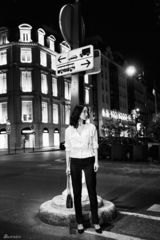 组图：恋爱中的宝贝！周迅透视装写真甜又美