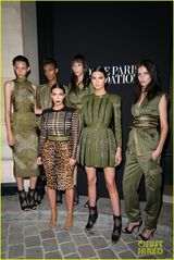 卡戴珊丰满[1\/7]组图:卡戴珊与妹巴黎看秀 身高