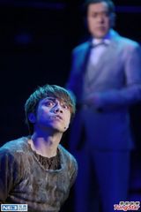 组图：黄秋生张敬轩合演舞台剧 刘德华现身支持