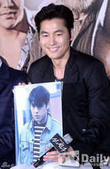 组图：《神之一手》实力派汇聚 上演棋盘赌局