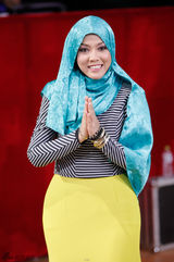 组图：大影节闭幕式 汤唯红裙知性王丽坤温婉