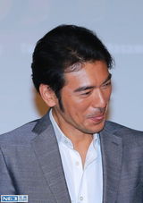 组图：《太平轮》发布会 黄晓明默认宋慧乔最美