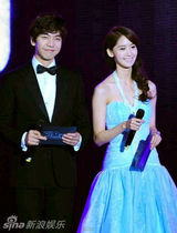 策划：韩团女神扎堆恋爱 宅男排队上天台