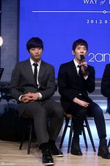 高清组图：韩国偶像组合2AM办回归记者会发布新专辑