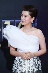 海清千万首饰加身 亮相《好舞蹈》总决赛