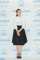 独家高清：河智苑出席活动 黑白搭配显优雅气质