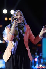 组图：茜拉不知GEM张杰緋闻 姚贝娜赞香港粉丝