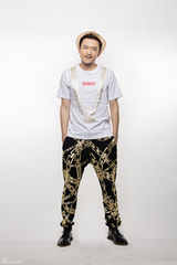 组图：王大锤青春写真领衔耍酷 展耿直成熟一面