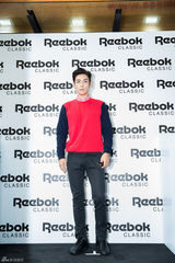 独家：BigBang成员Top帅气办签名会