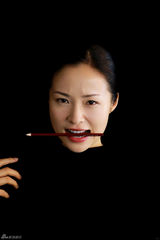 组图：江一燕神经如燕写真 鬼脸连拍成表情后