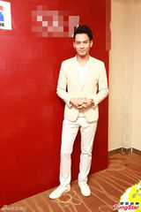 组图：钟汉良高人气出席活动吸睛指数“破表”