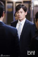 组图：《好时节》气氛融洽 金喜善等其乐融融