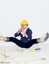 组图：王宝强搞笑演绎大片 诠释小人物生活