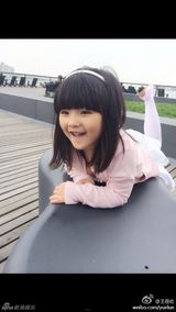 组图：儿童节萌娃当道！众星晒亲子照欢乐过节