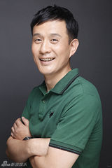 组图：老戏骨杨子骅生活写真笑容温暖