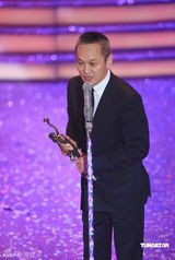 幻灯：香港金像奖 陈德森《十月围城》获最佳导演