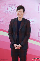 组图：钟嘉欣与延政勋合作电影 取昵称擦火花