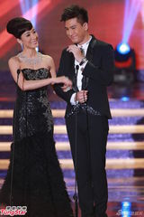 组图：TVB台庆现场 入围演员集体亮相