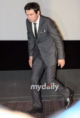 组图：黄正民柳承范刘海振新片《不当交易》试映