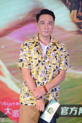 组图：《爸爸去哪儿2》吴镇宇曝儿子捏姚明屁股