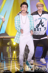 组图：众星斗艳 孝敏阳光动感又性感十足