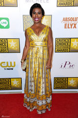 组图：评论家奖众星云集 谢耳朵帅气潘妮秀短发