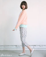 组图：日美混血嫩模走红 被誉日版奥黛丽赫本