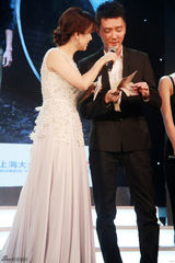 组图：《后会无期》主创唱岛歌 冯绍峰台球赢韩寒