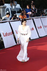 独家高清：又是一年百想红毯 众星云集争奇斗艳