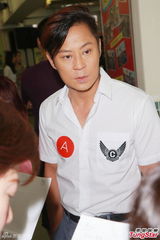 组图：黄翠如无意结婚 草蜢向周杰伦追歌