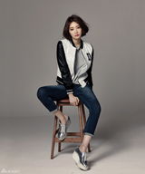 组图：高俊熙孔侑拍写真 秀长腿展优越身材