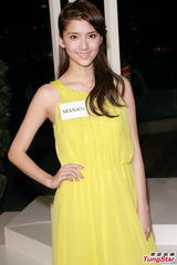 组图：吴千语信任林峰 以工作为由躲闪结婚话题