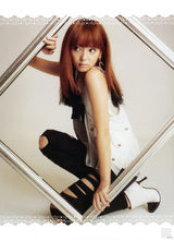 组图：佐佐木希写真集风格多变