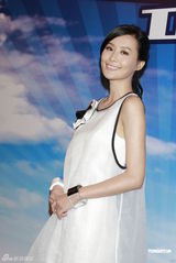 组图：吴镇宇胡杏儿新戏续前缘 张智霖回无线救急